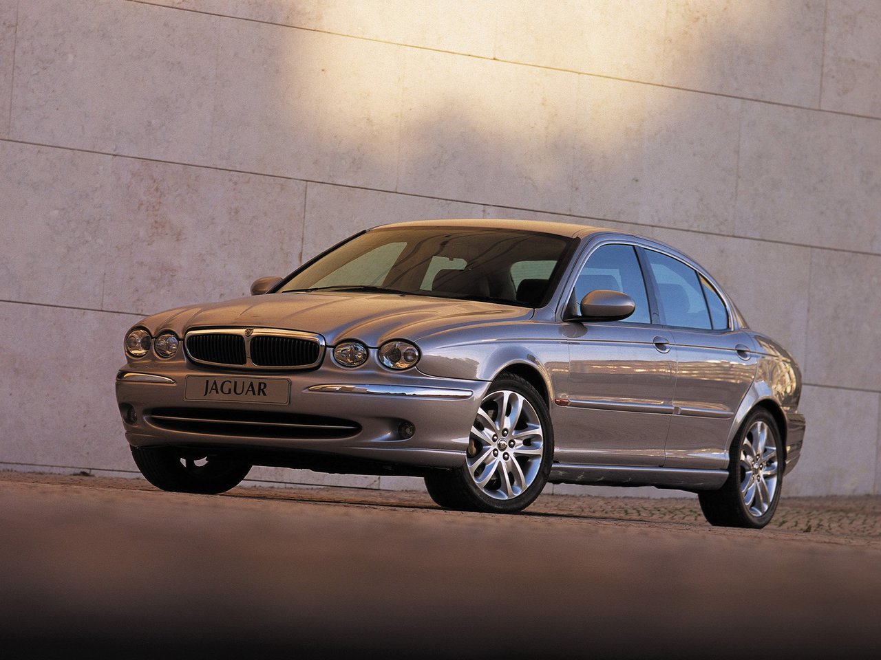 Jaguar X-Type I (Седан, 2001-2008)