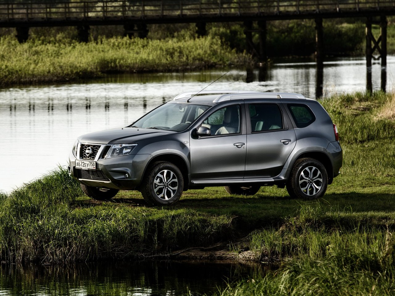 Nissan Terrano III (Внедорожник 5 дверей, 2014-н.в.)