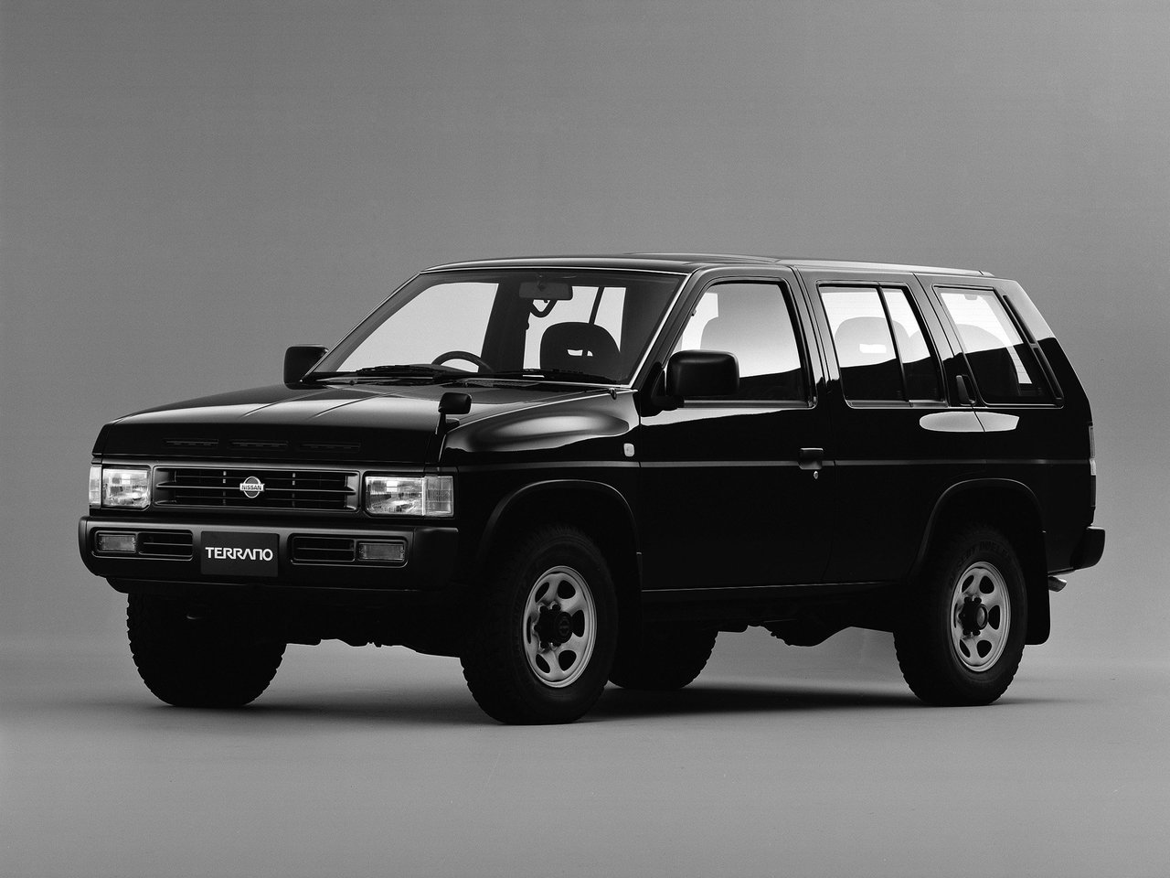 Nissan Terrano I (Внедорожник 5 дверей, 1987-1995)