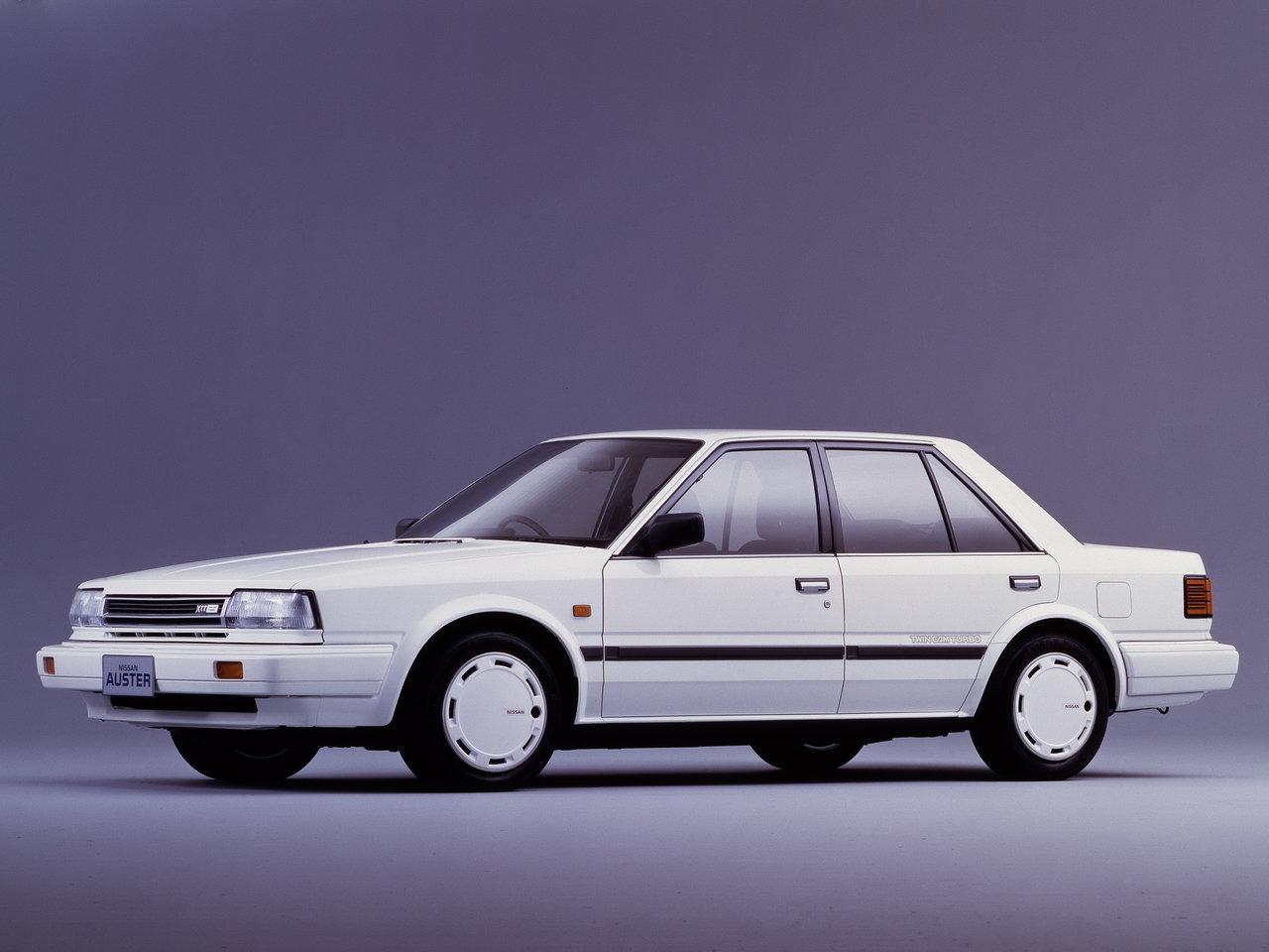 Nissan Auster III T12 (Седан, 1985-1990)