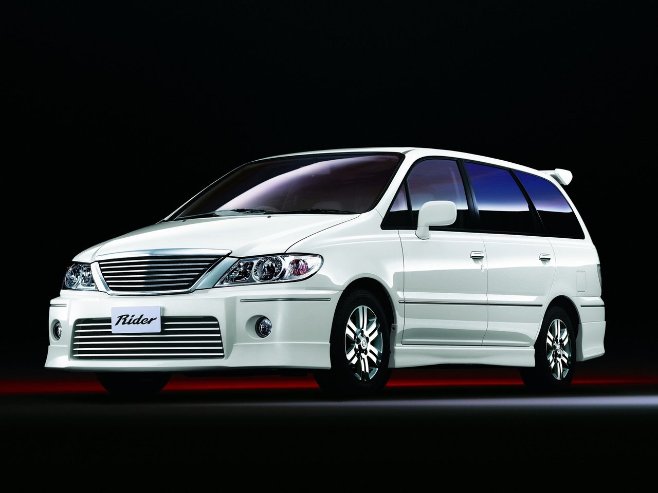 Nissan Presage I (Минивэн, 1998-2003)