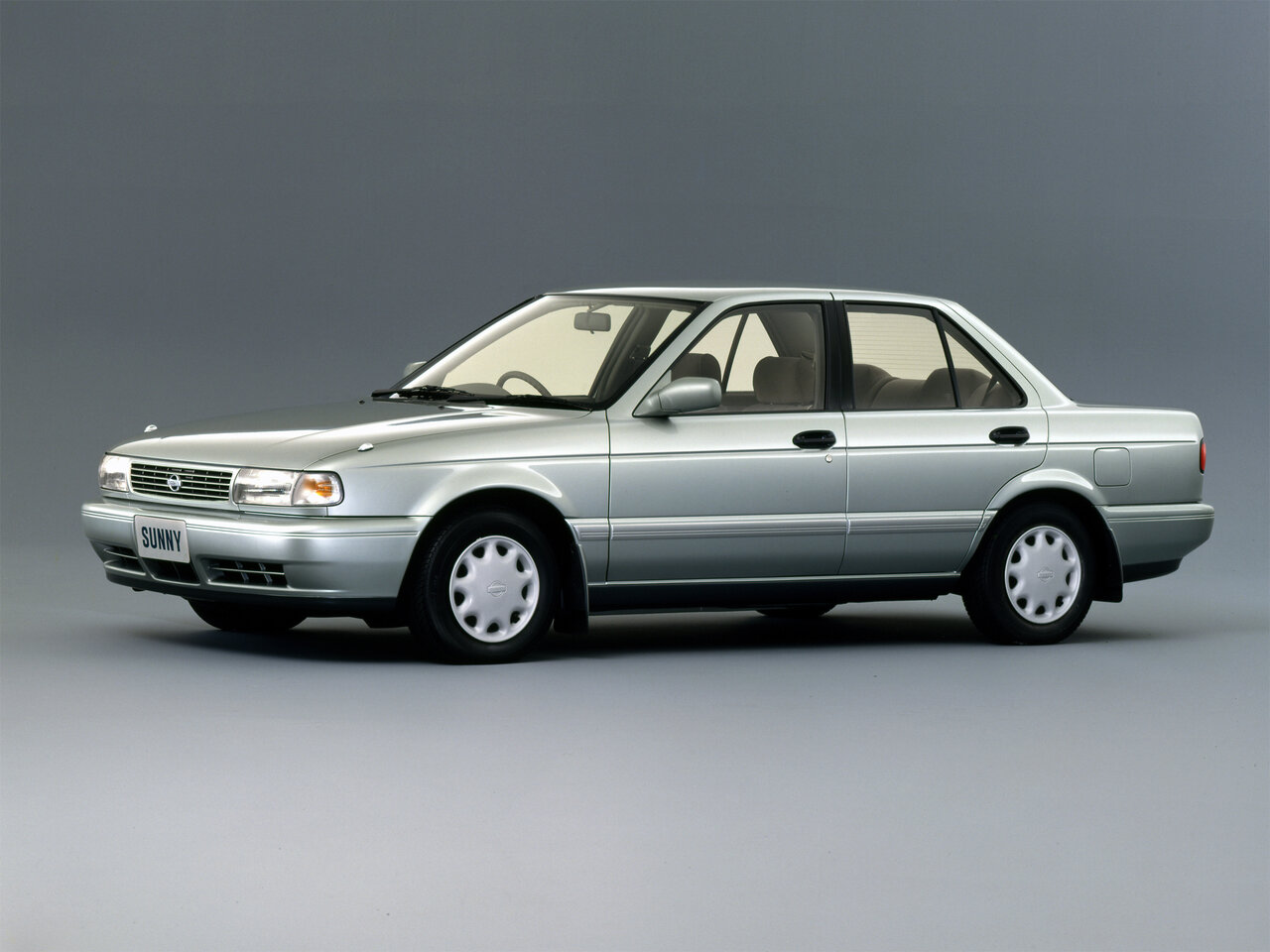 Nissan Sunny B13 (Седан, 1990-1993)