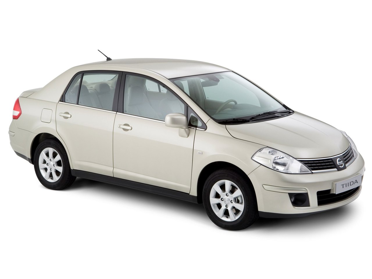 Nissan Tiida I Рестайлинг (Седан, 2010-н.в.)