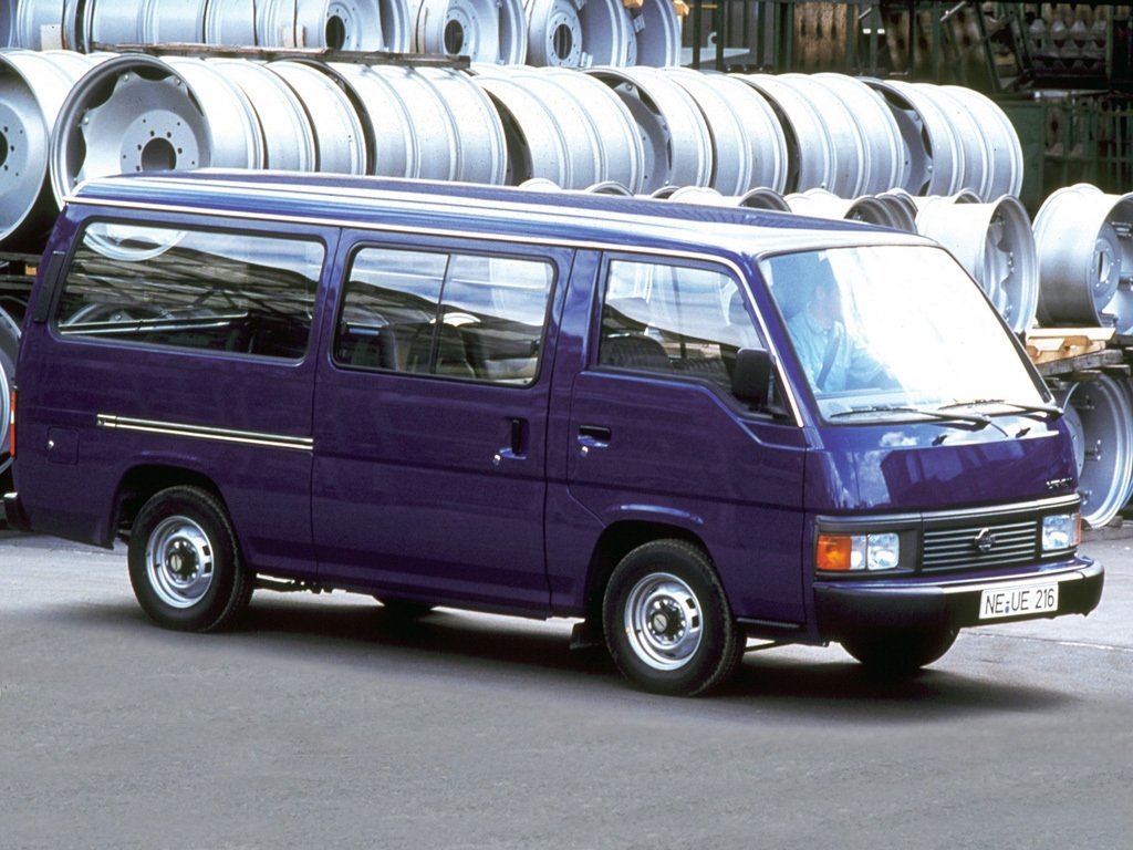 Nissan Urvan III E24 (Минивэн, 1986-2001)