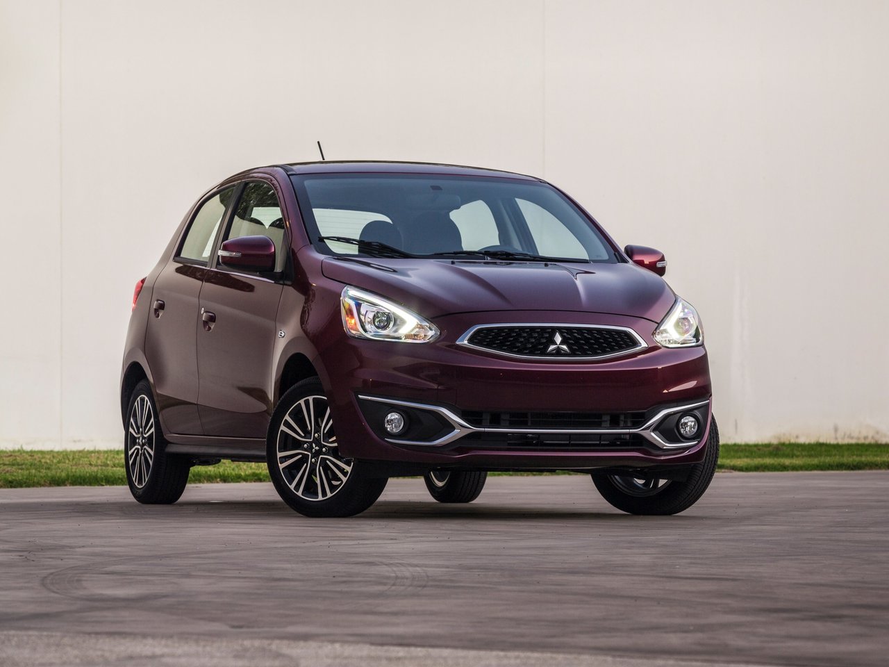 Mitsubishi Mirage VI Рестайлинг (Хэтчбек 5 дверей, 2015-н.в.)