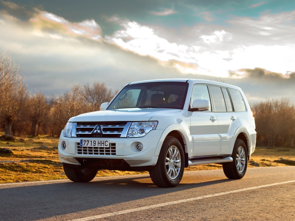 Mitsubishi Montero IV (Внедорожник 5 дверей, 2006-н.в.)