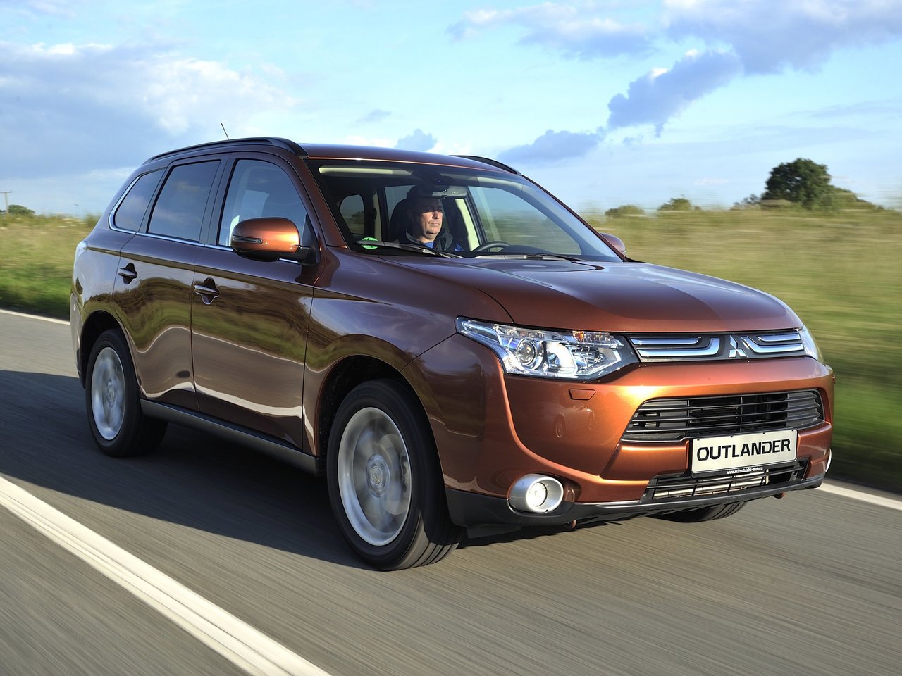 Mitsubishi Outlander III (Внедорожник 5 дверей, 2012-2015)