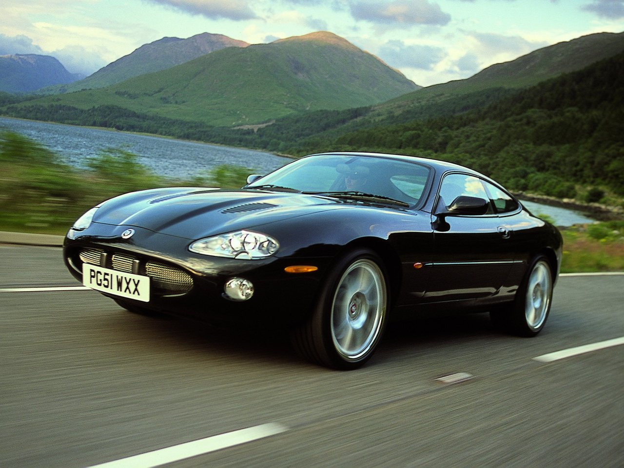 Jaguar XKR I (Купе, 1998-2004)