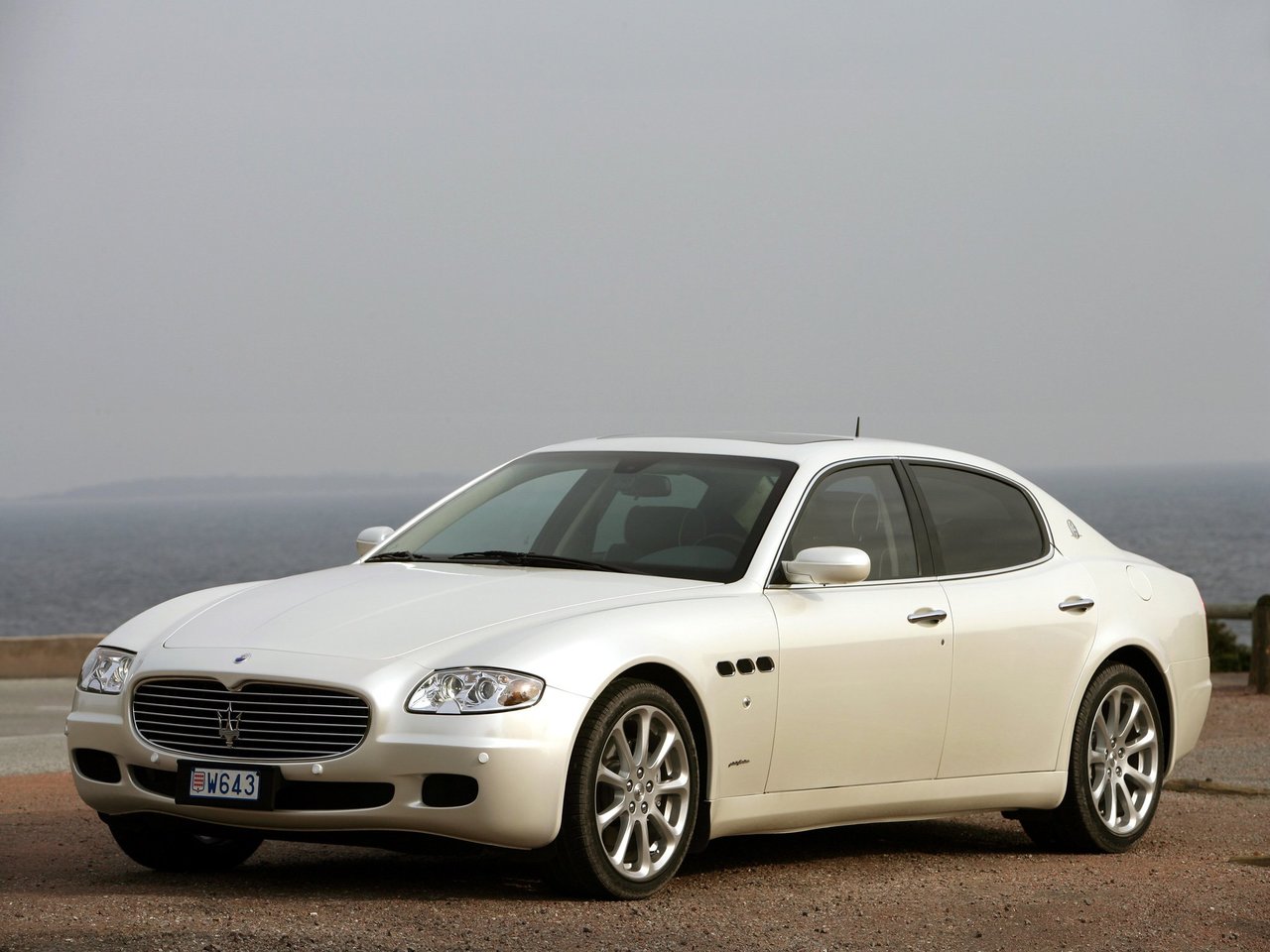 Maserati Quattroporte V (Седан, 2003-2008)