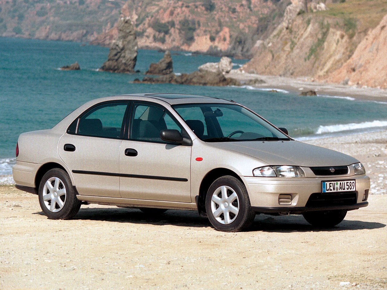 Mazda Familia VII BH (Седан, 1994-1998)