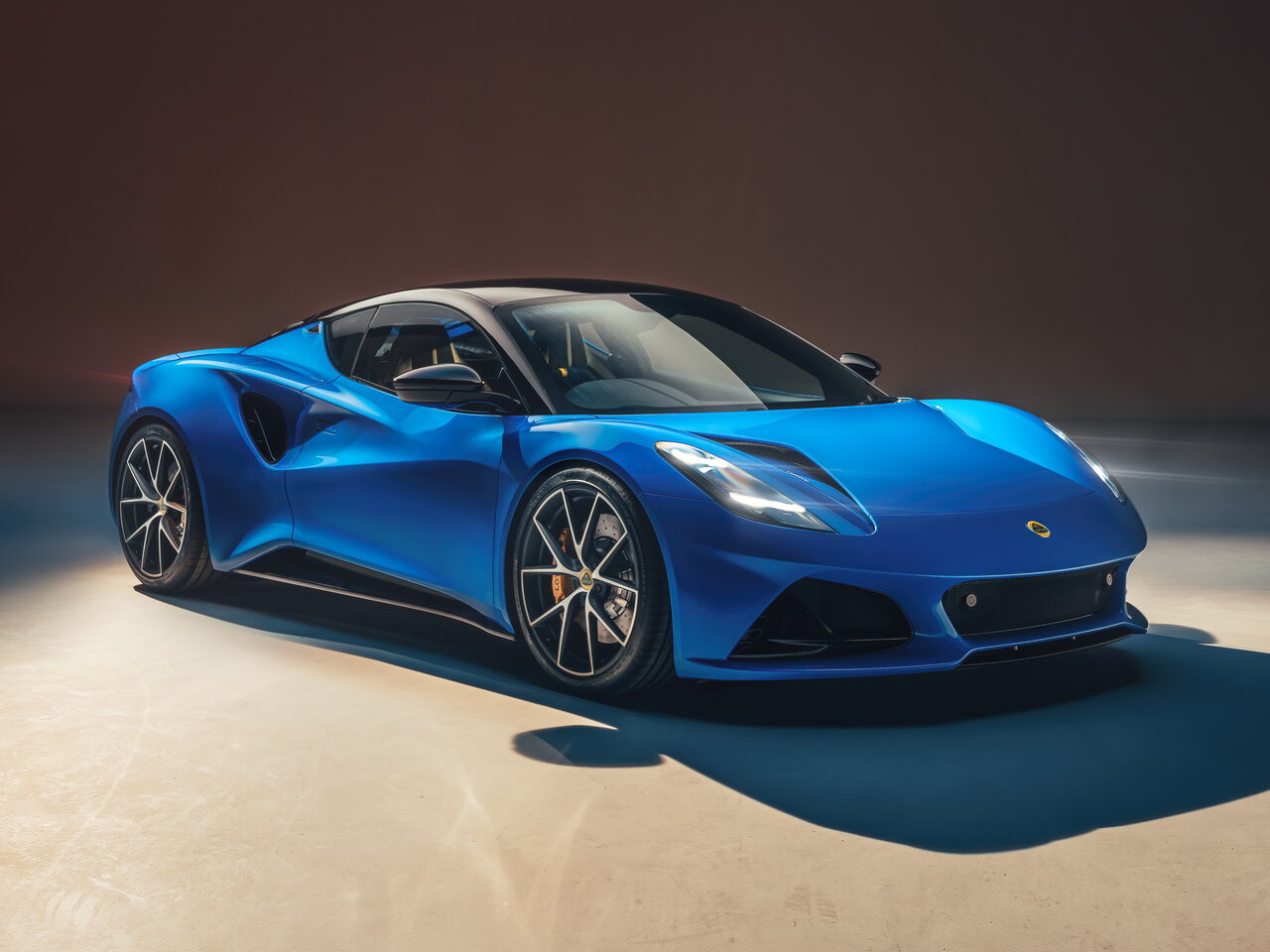 Lotus Emira (Купе, 2021-н.в.)