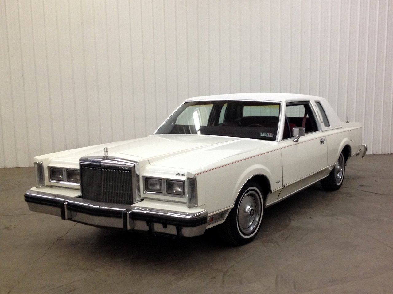 Lincoln Town Car I (Купе, 1980-1989)