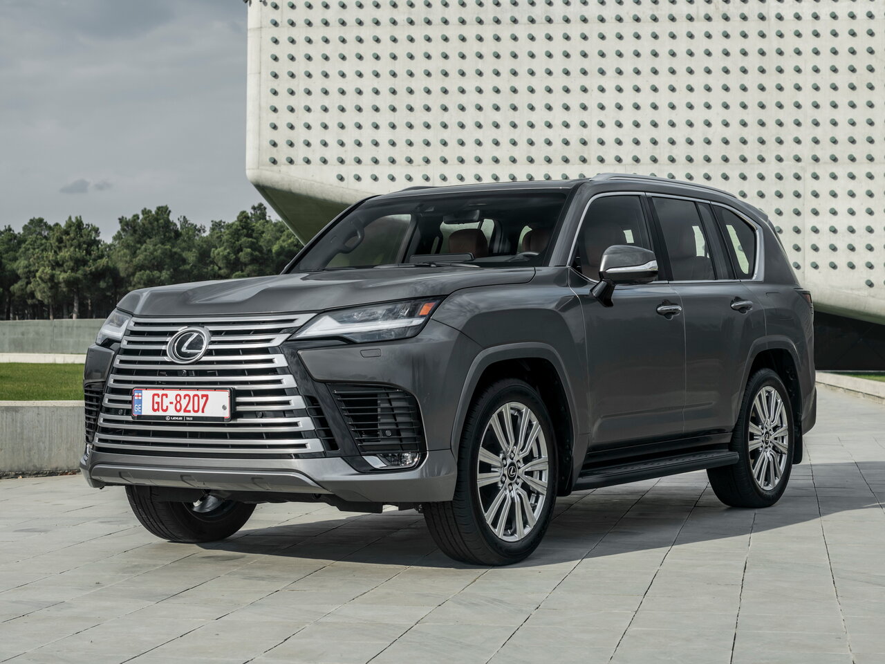 Lexus LX IV (Внедорожник 5 дверей, 2021-н.в.)