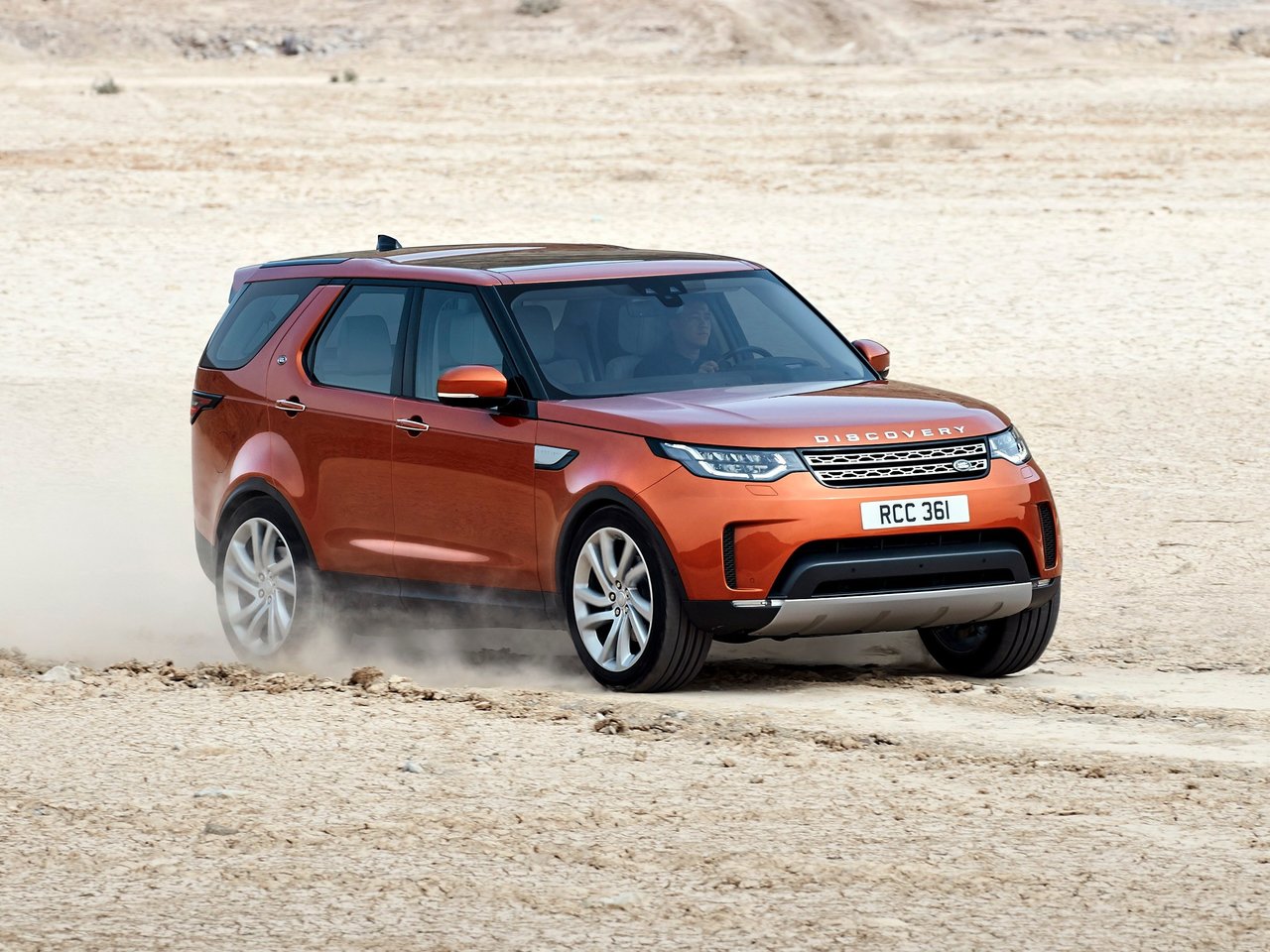 Land Rover Discovery V (Внедорожник 5 дверей, 2016-2021)