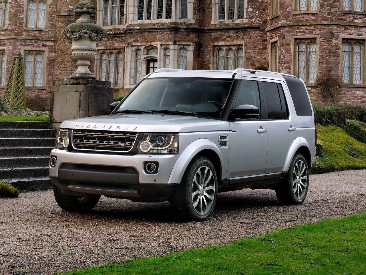 Land Rover Discovery IV Рестайлинг (Внедорожник 5 дверей, 2013-2016)