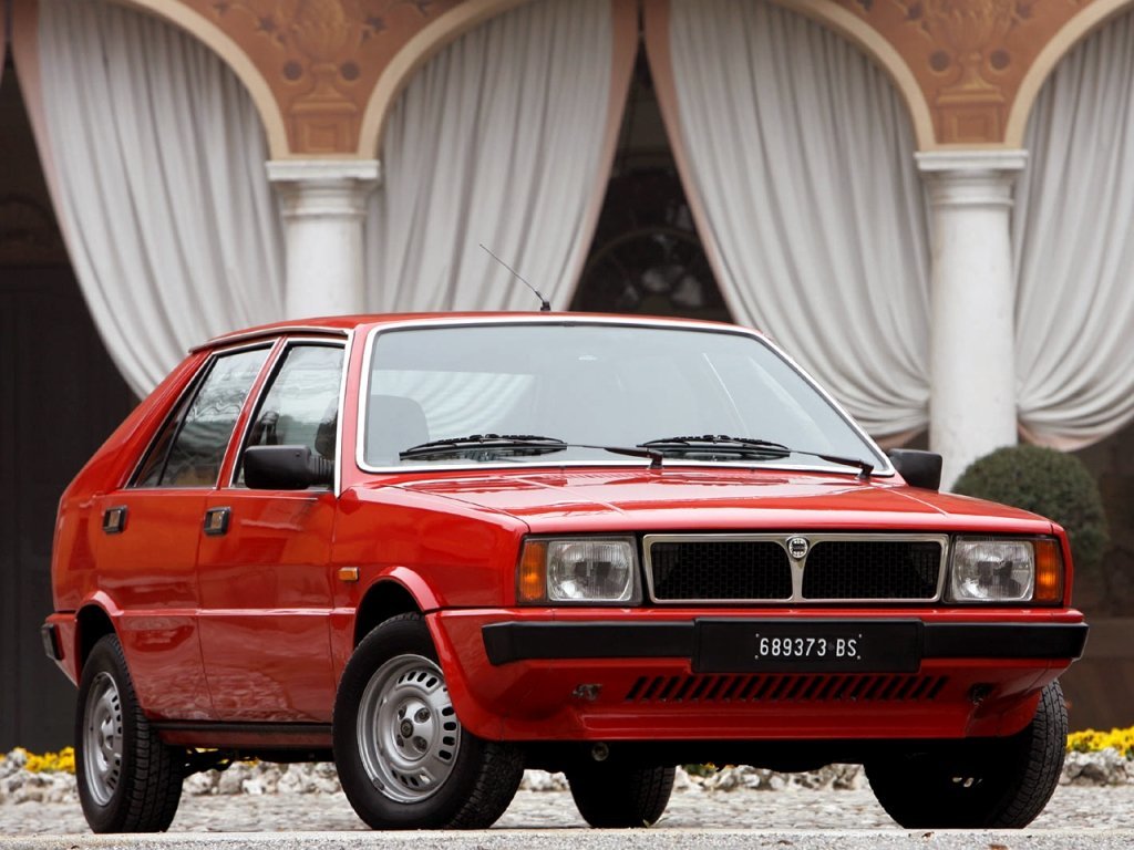 Lancia Delta I 831 (Хэтчбек 5 дверей, 1979-1994)