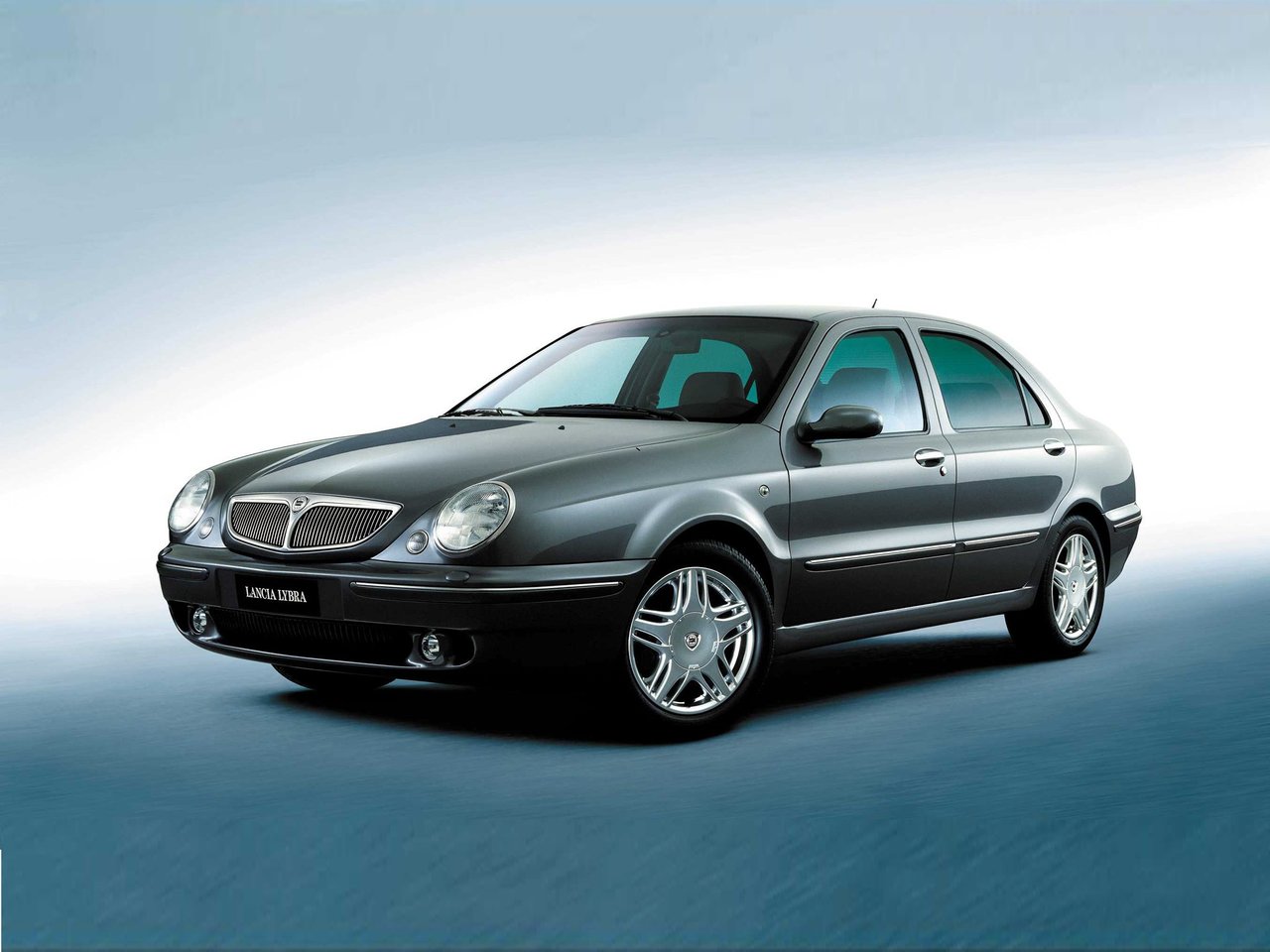 Lancia Lybra (Седан, 1999-2006)