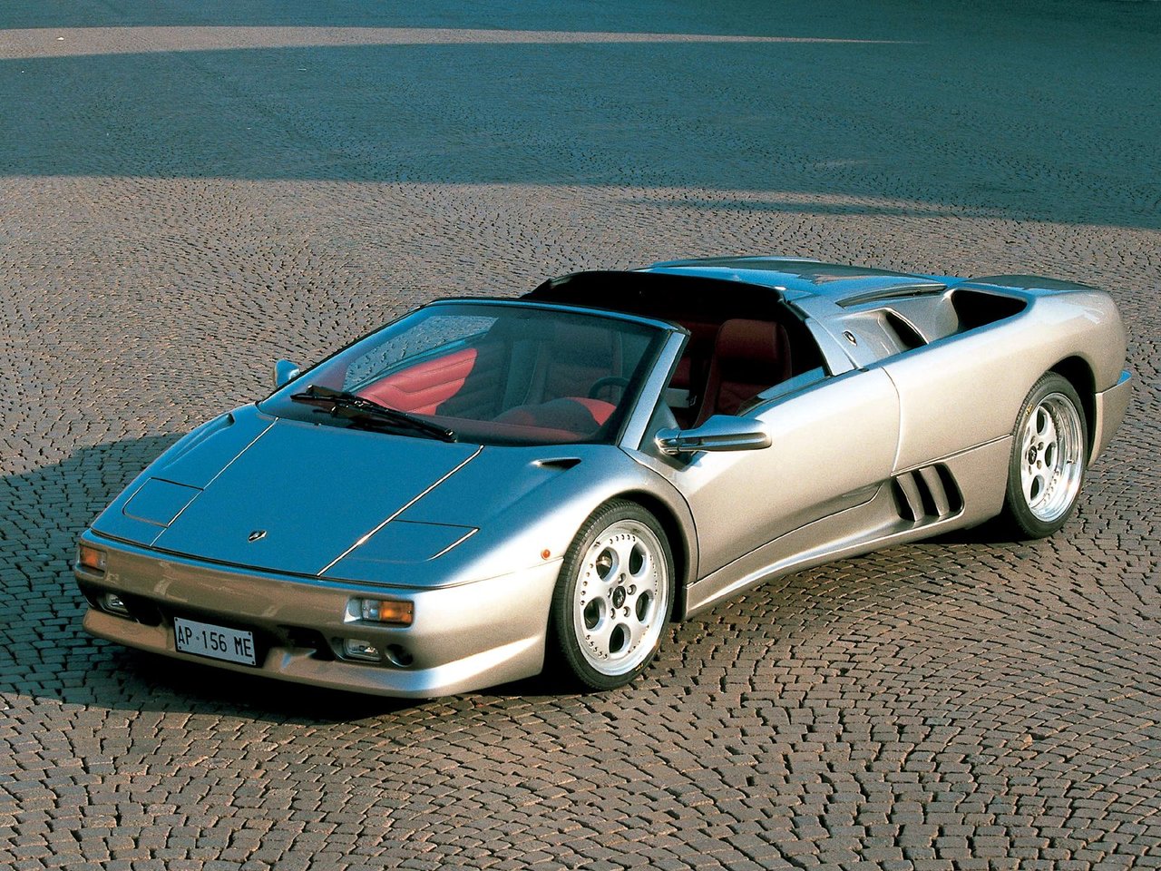 Lamborghini Diablo (Родстер, 1990-2001)