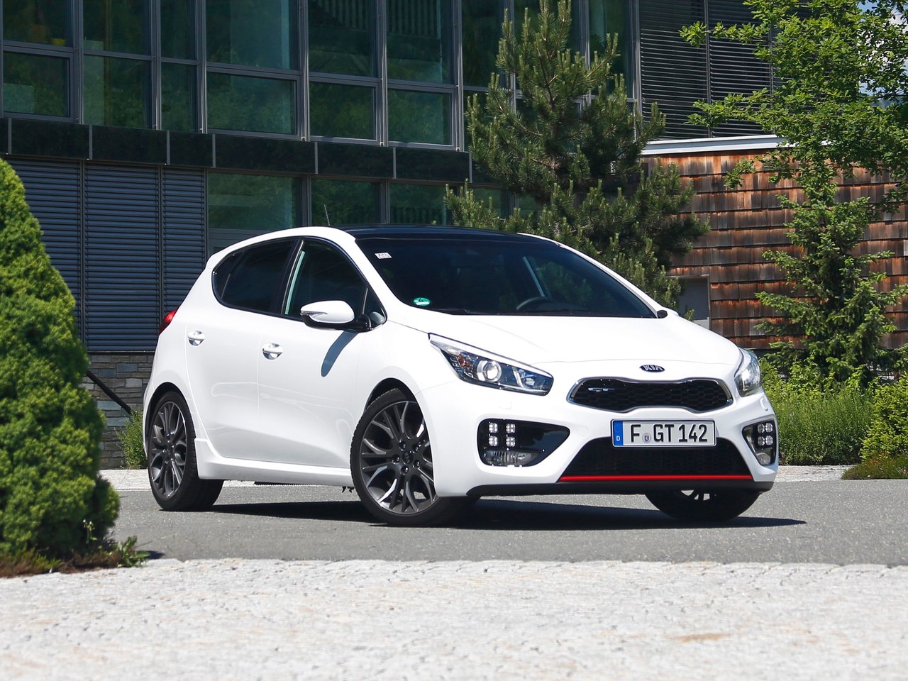 Kia Cee'd GT I (Хэтчбек 5 дверей, 2012-2015)