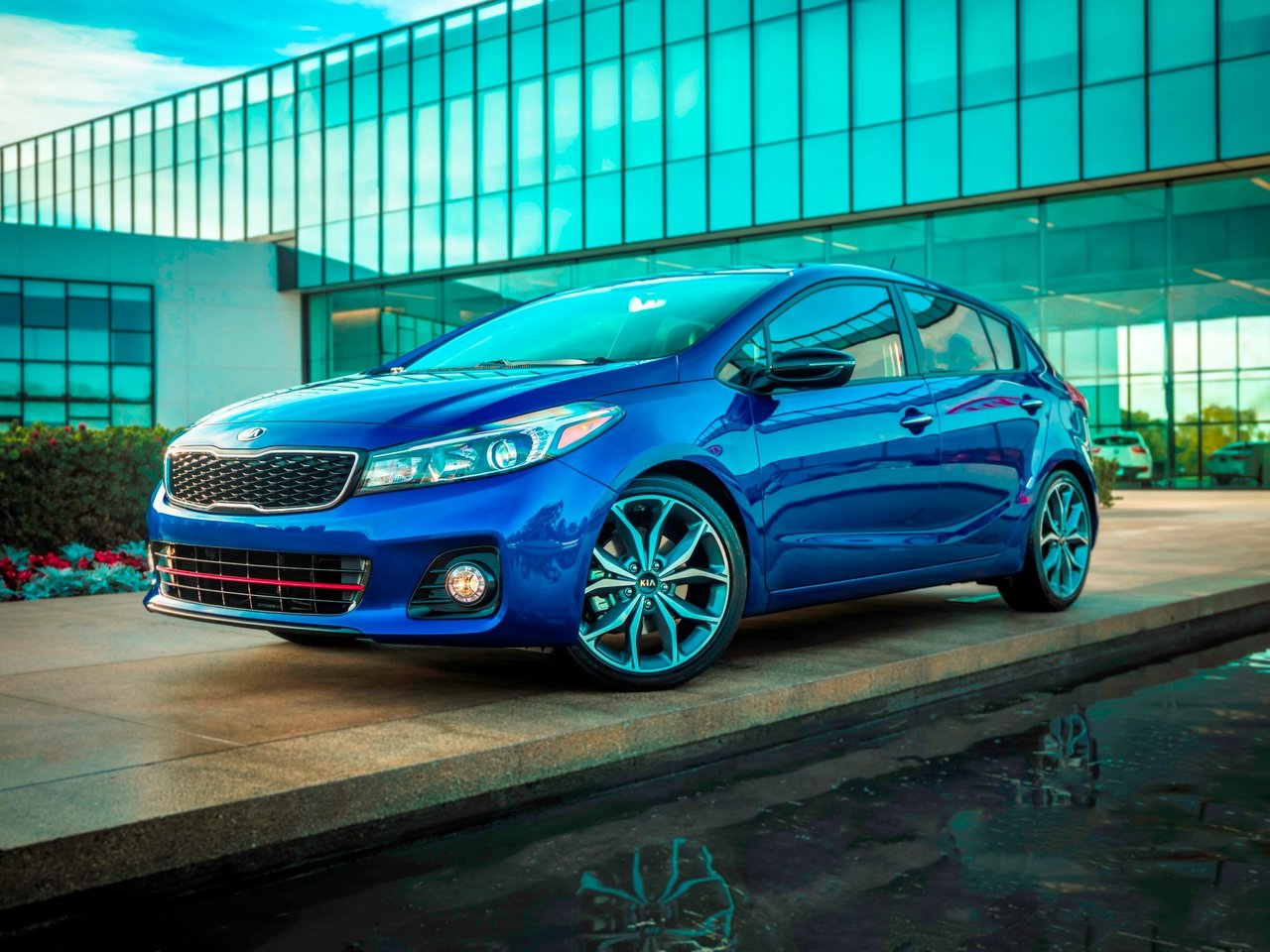 Kia Forte II Рестайлинг (Хэтчбек 5 дверей, 2016-2018)