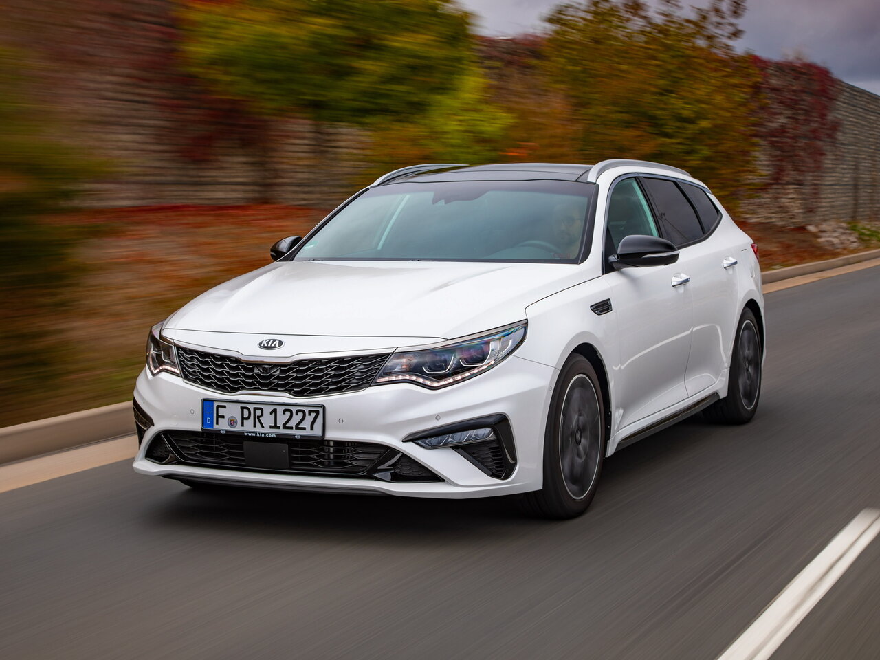 Kia Optima IV Рестайлинг (5-дверный универсал, 2018-2020)