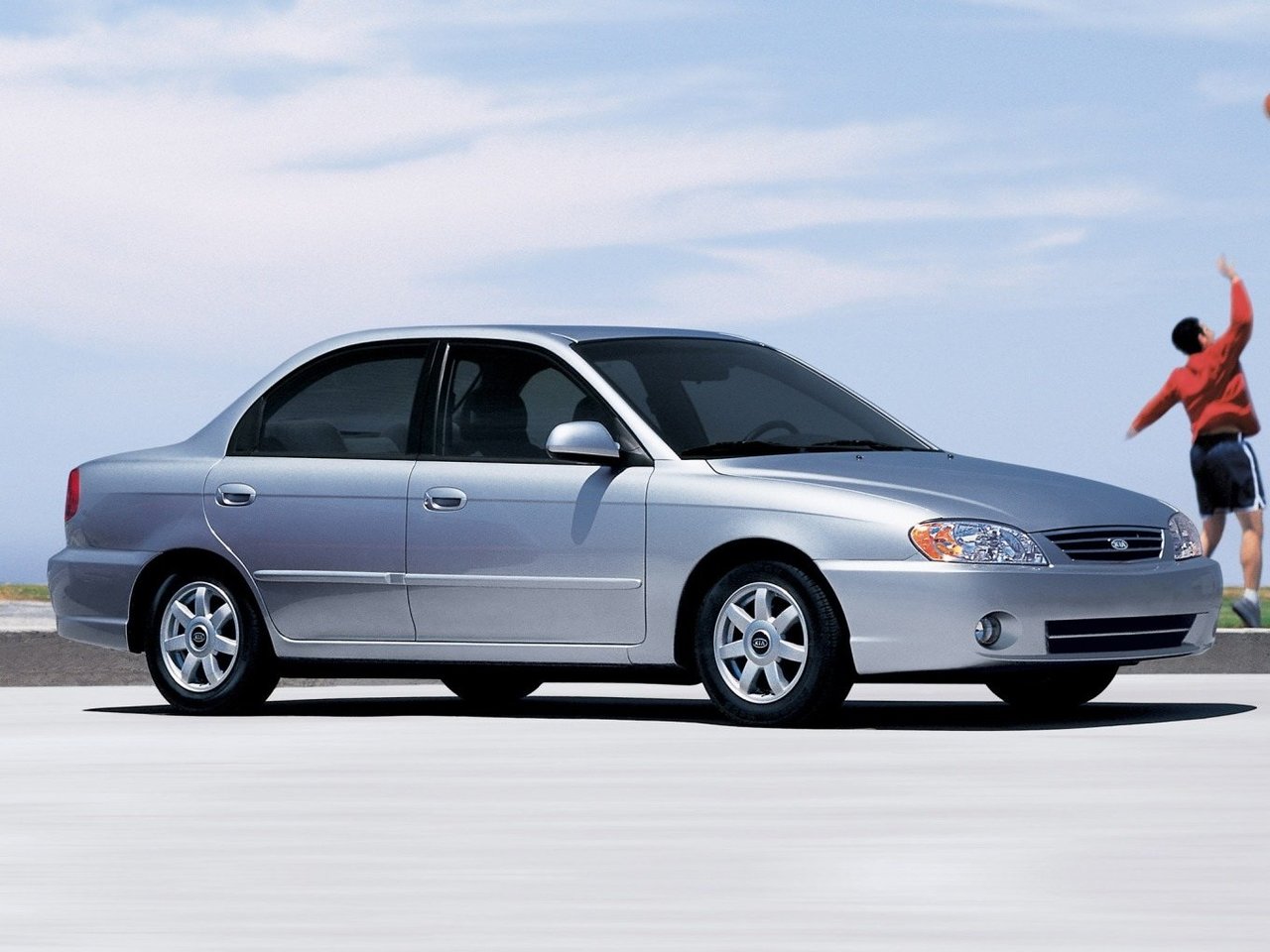 Kia Spectra I Рестайлинг (Седан, 2001-2004)