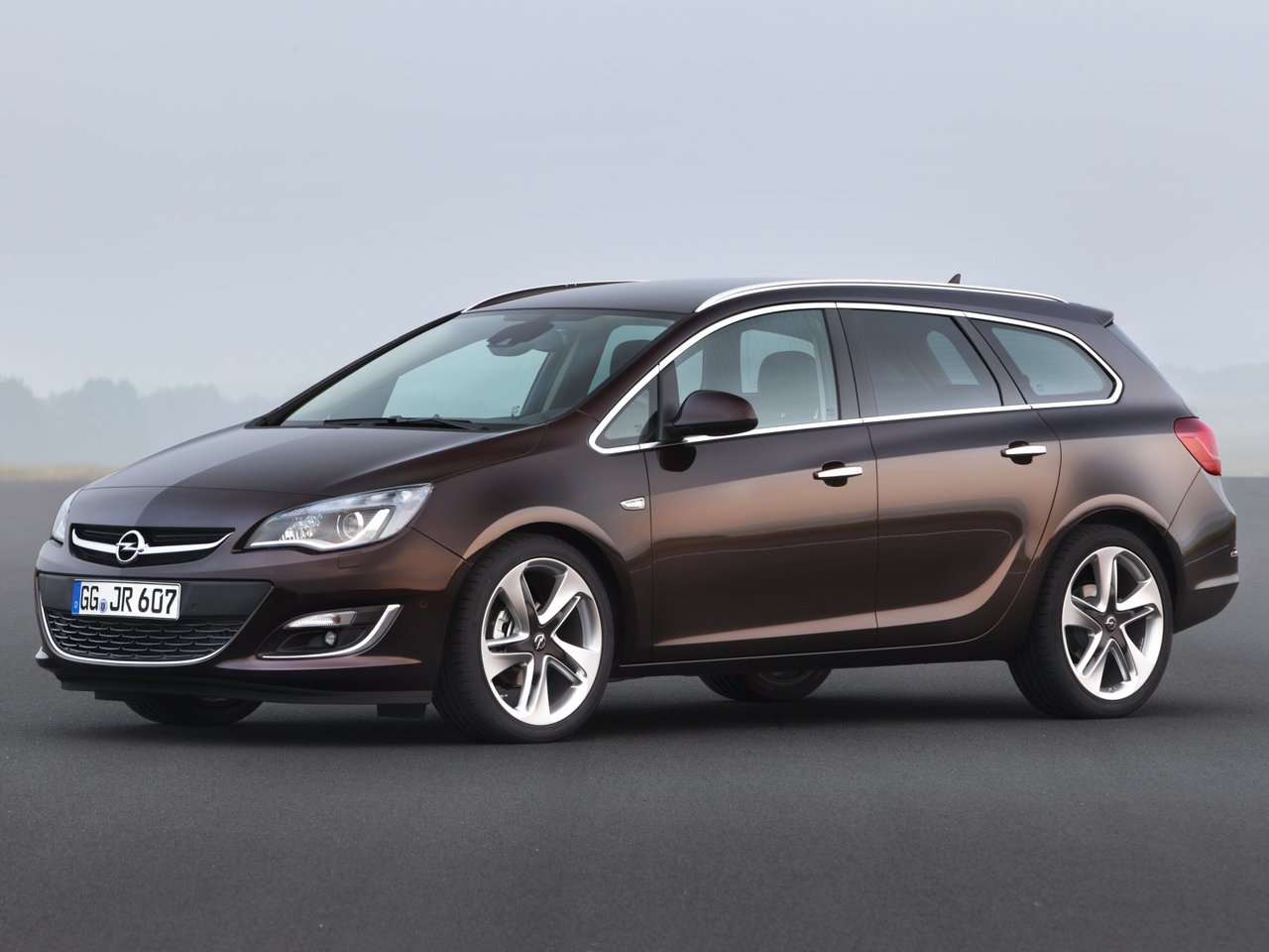 Opel Astra J Рестайлинг (5-дверный универсал, 2011-н.в.)