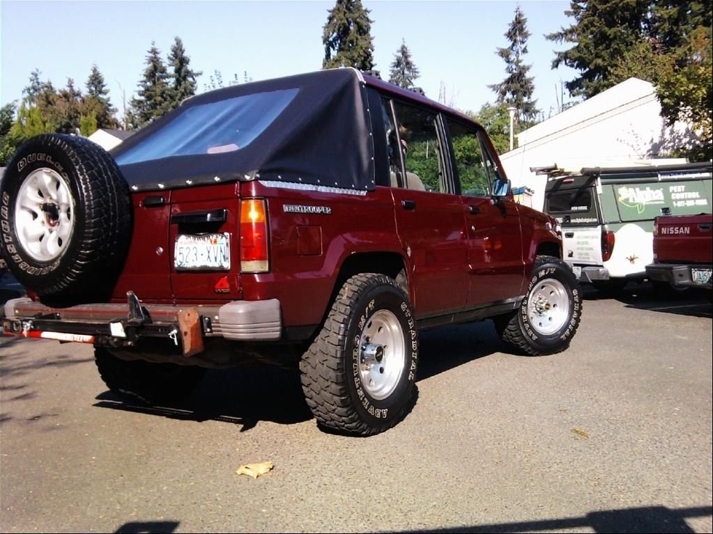Isuzu Bighorn I			 , 1981-1991) (Внедорожник (открытый верх), 1981-1991)