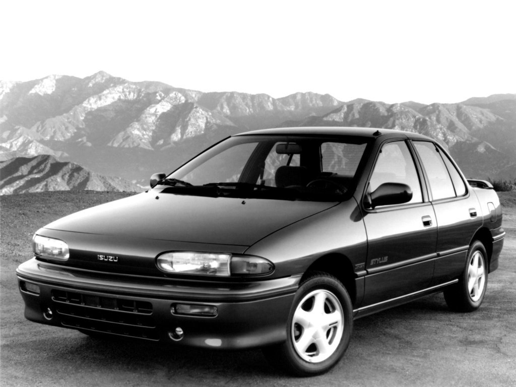Isuzu Stylus (Седан, 1990-1993)
