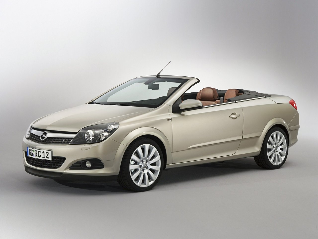 Opel Astra H (Кабриолет, 2004-2007)