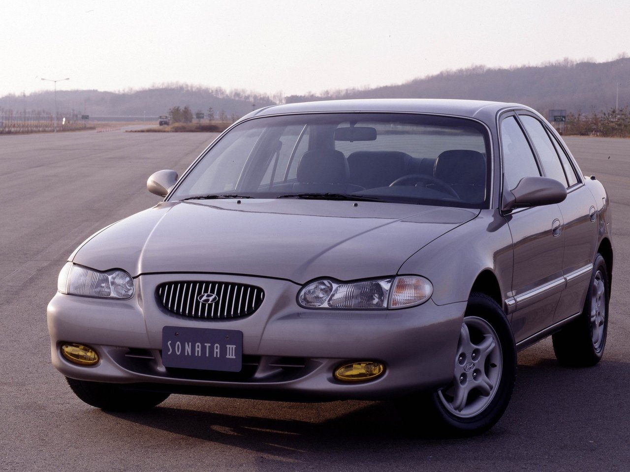 Hyundai Sonata III Рестайлинг (Седан, 1996-1998)