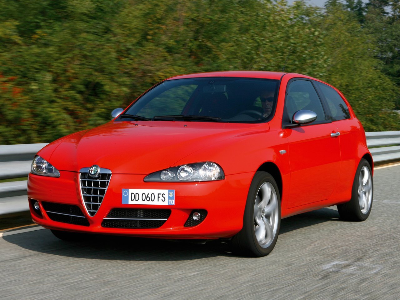 Alfa Romeo 147 I Рестайлинг (Хэтчбек 3 двери, 2004-2010)