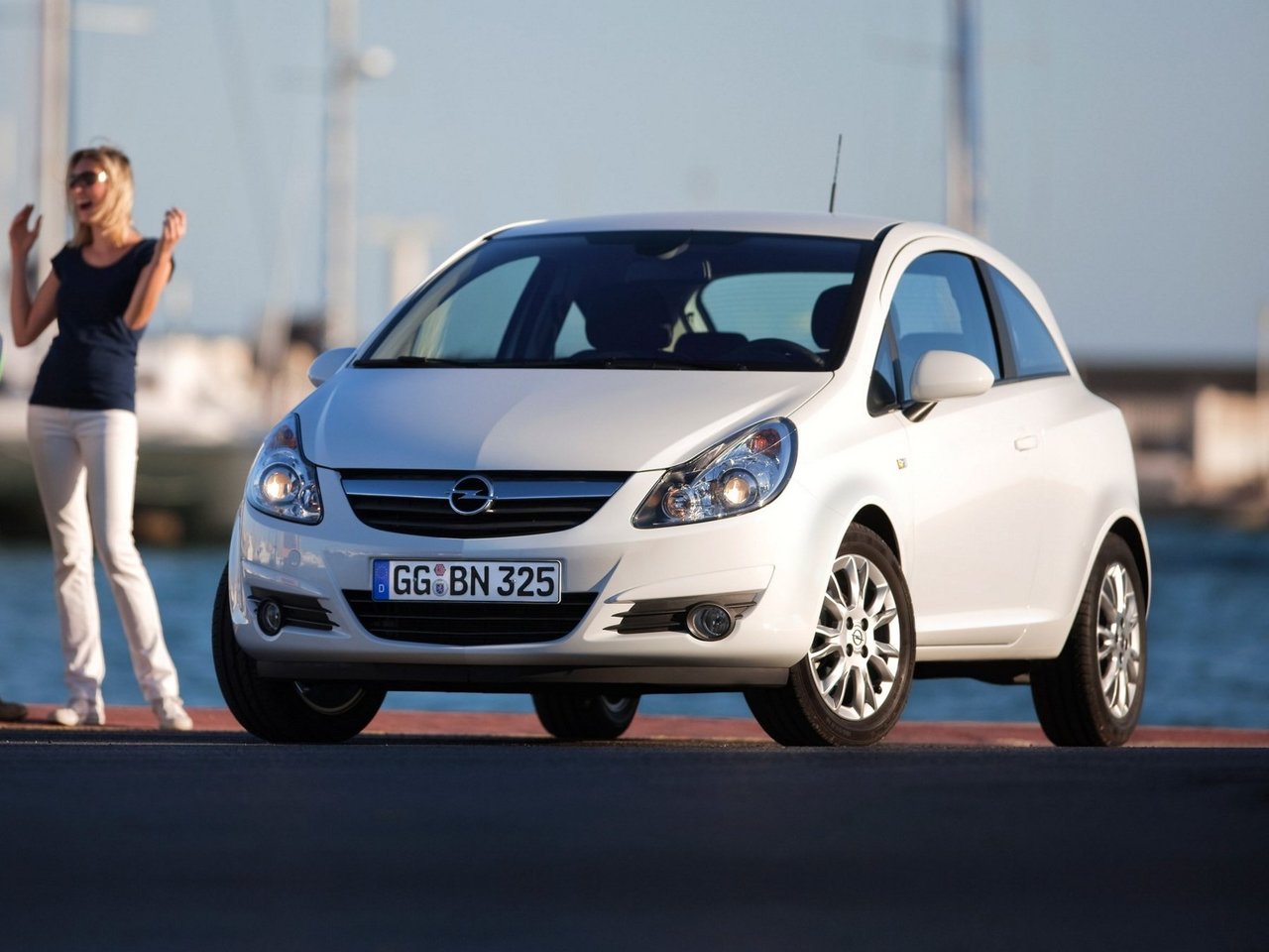 Opel Corsa D Рестайлинг (Хэтчбек 3 двери, 2010-2011)