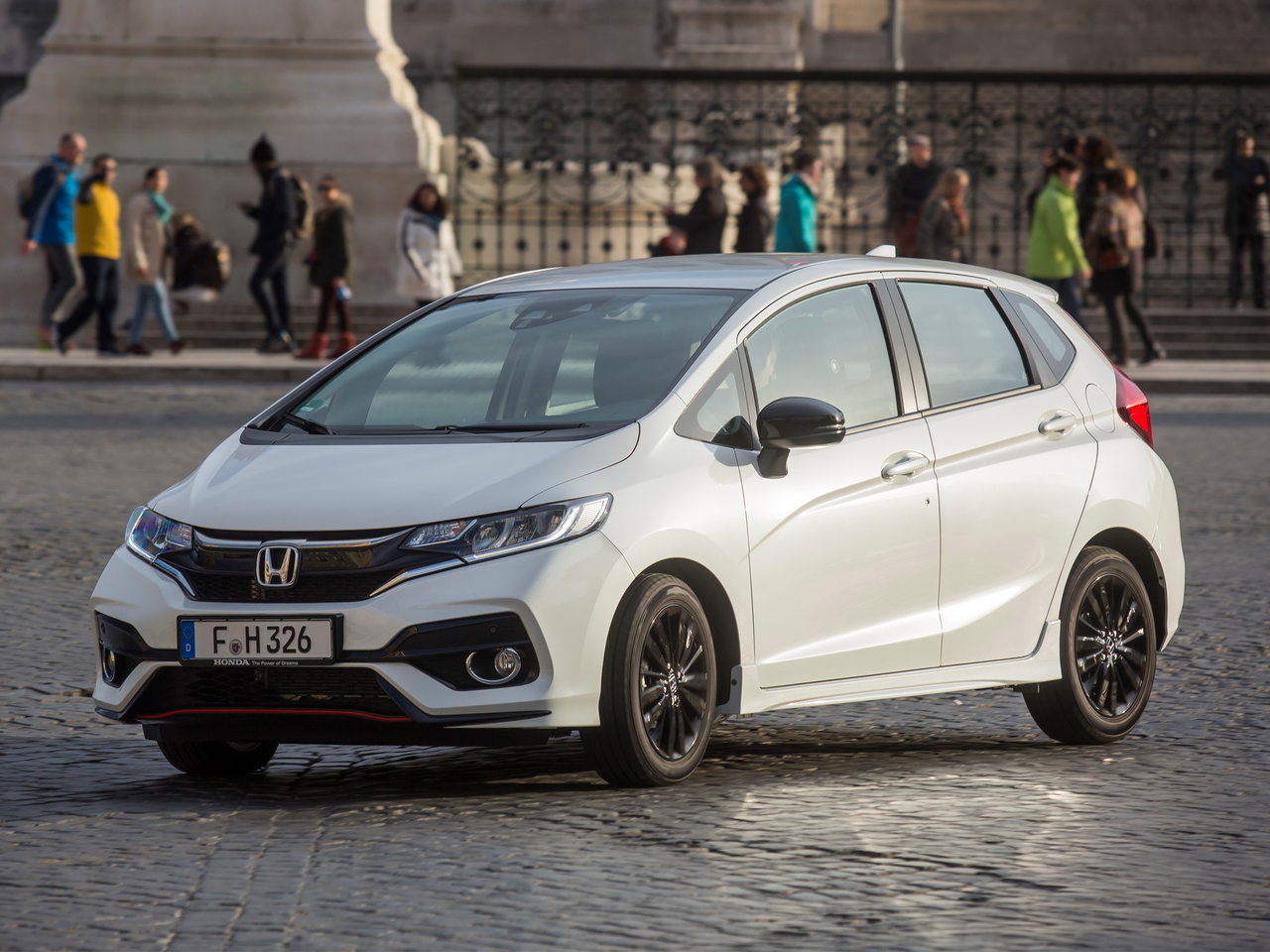 Honda Jazz III Рестайлинг (Хэтчбек 5 дверей, 2017-2020)