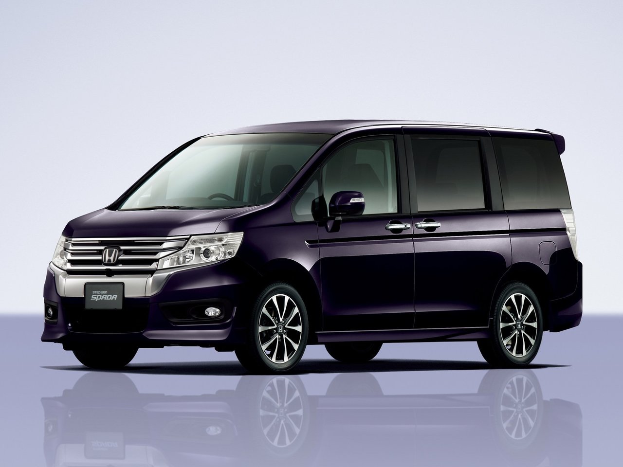 Honda Stepwgn IV (Компактвэн, 2009-н.в.)