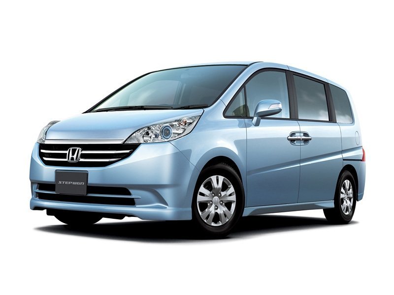Honda Stepwgn III (Минивэн, 2005-2009)