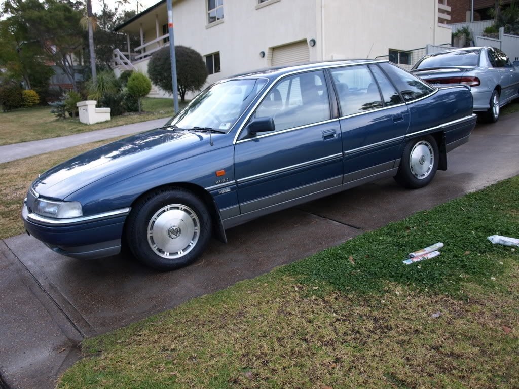 Holden Caprice I (Седан, 1990-1999)