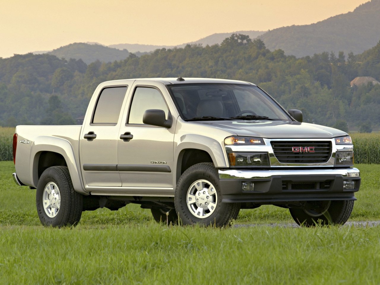 GMC Canyon I (Пикап Двойная кабина, 2004-2013)