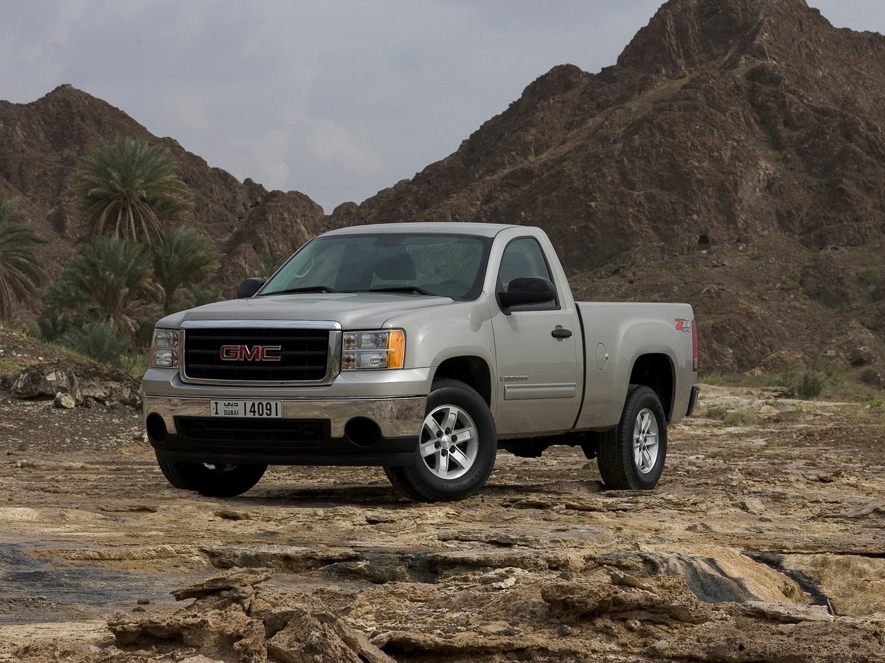 GMC Sierra IIIGMT900 (Пикап Одинарная кабина, 2007-2014)