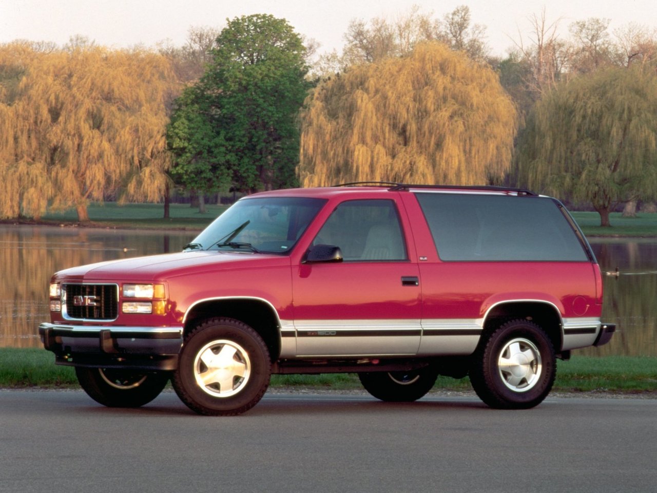 GMC Yukon I GMT400 (Внедорожник 3 двери, 1991-2000)