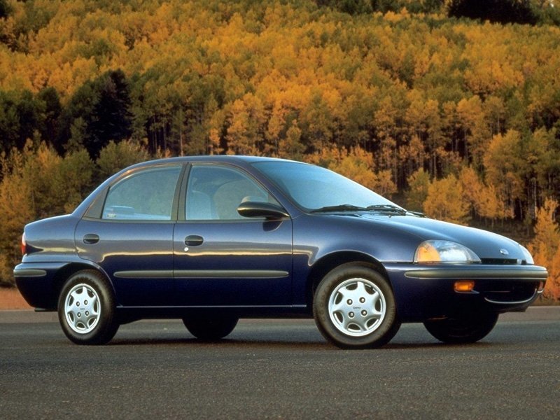 Geo Metro (Седан, 1989-1997)