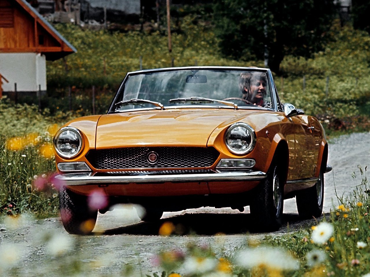 Fiat 124 Sport Spider I Рестайлинг (Кабриолет, 1966-1985)