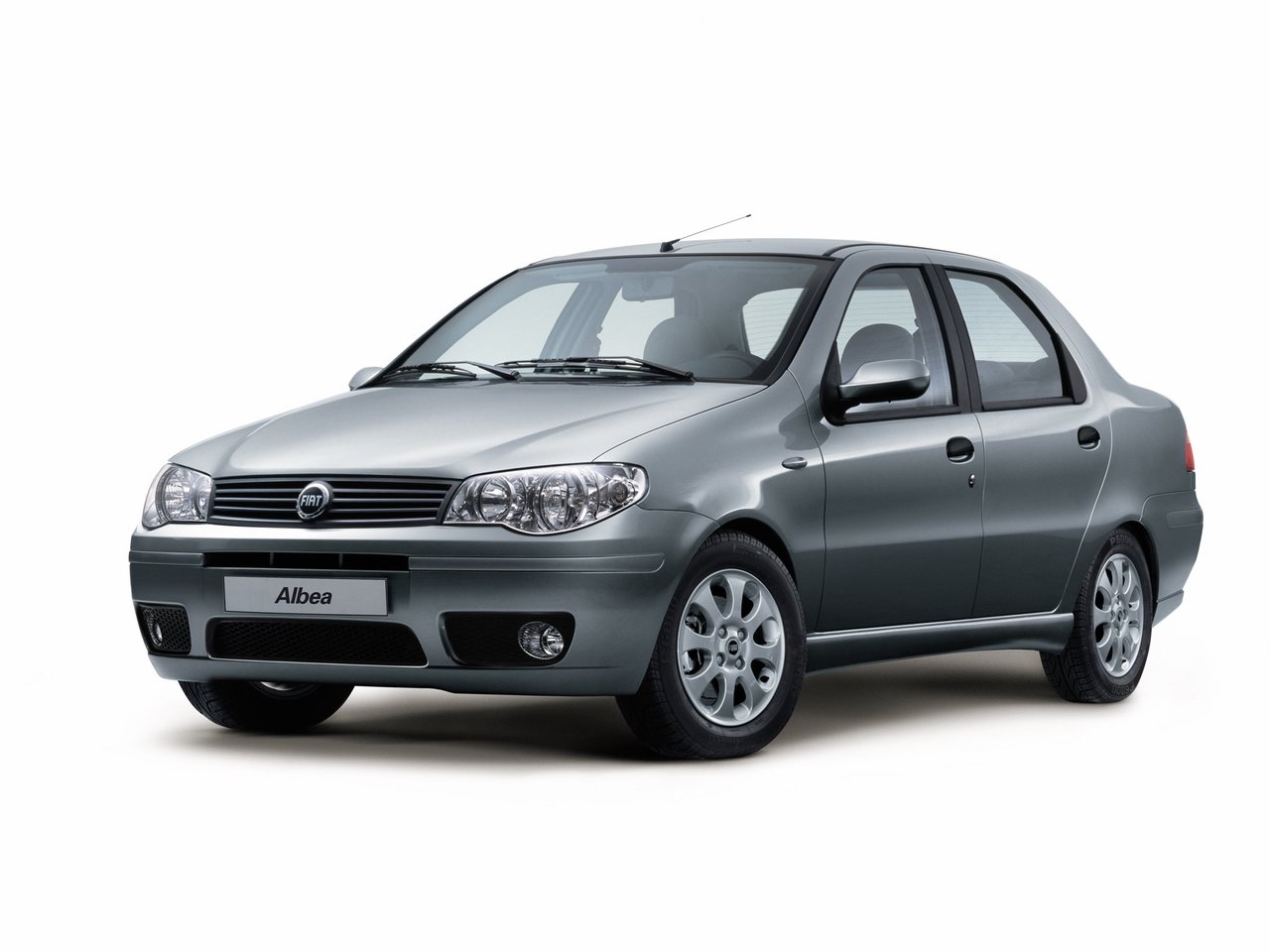 Fiat Albea I Рестайлинг (Седан, 2005-2012)