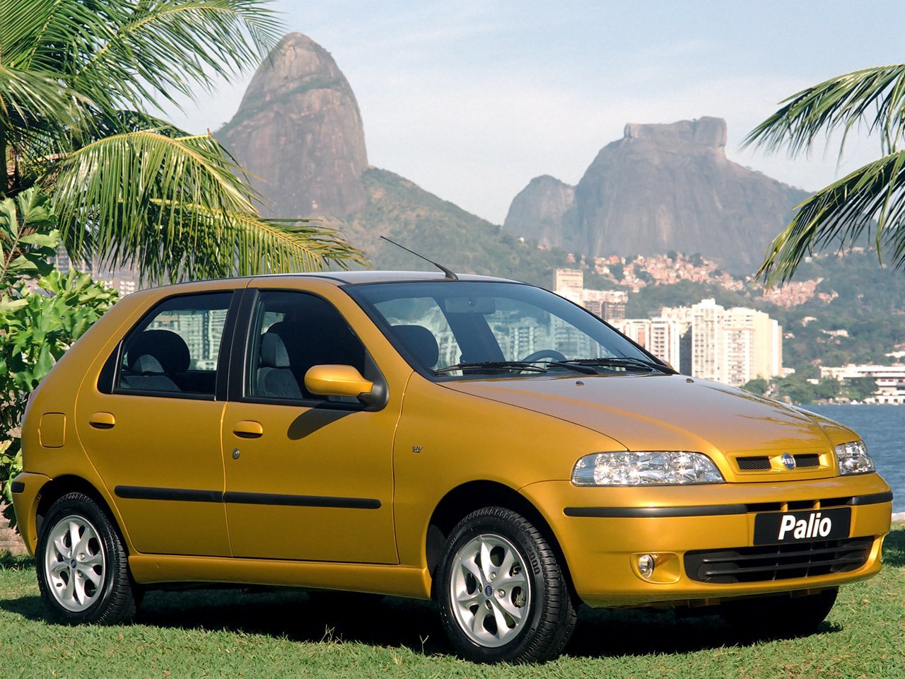 Fiat Palio I Рестайлинг (Хэтчбек 5 дверей, 2000-2003)