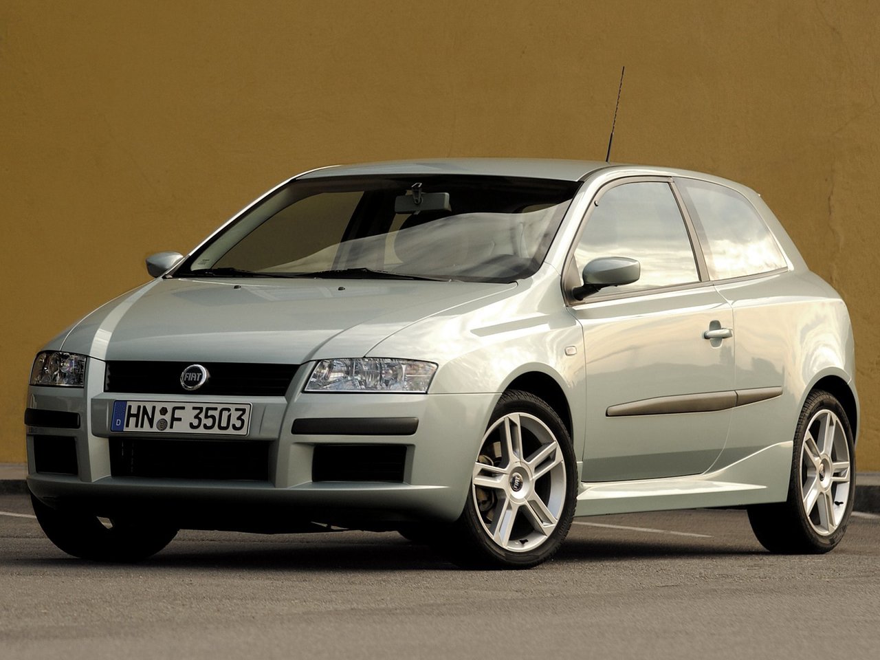 Fiat Stilo (Хэтчбек 3 двери, 2001-2007)