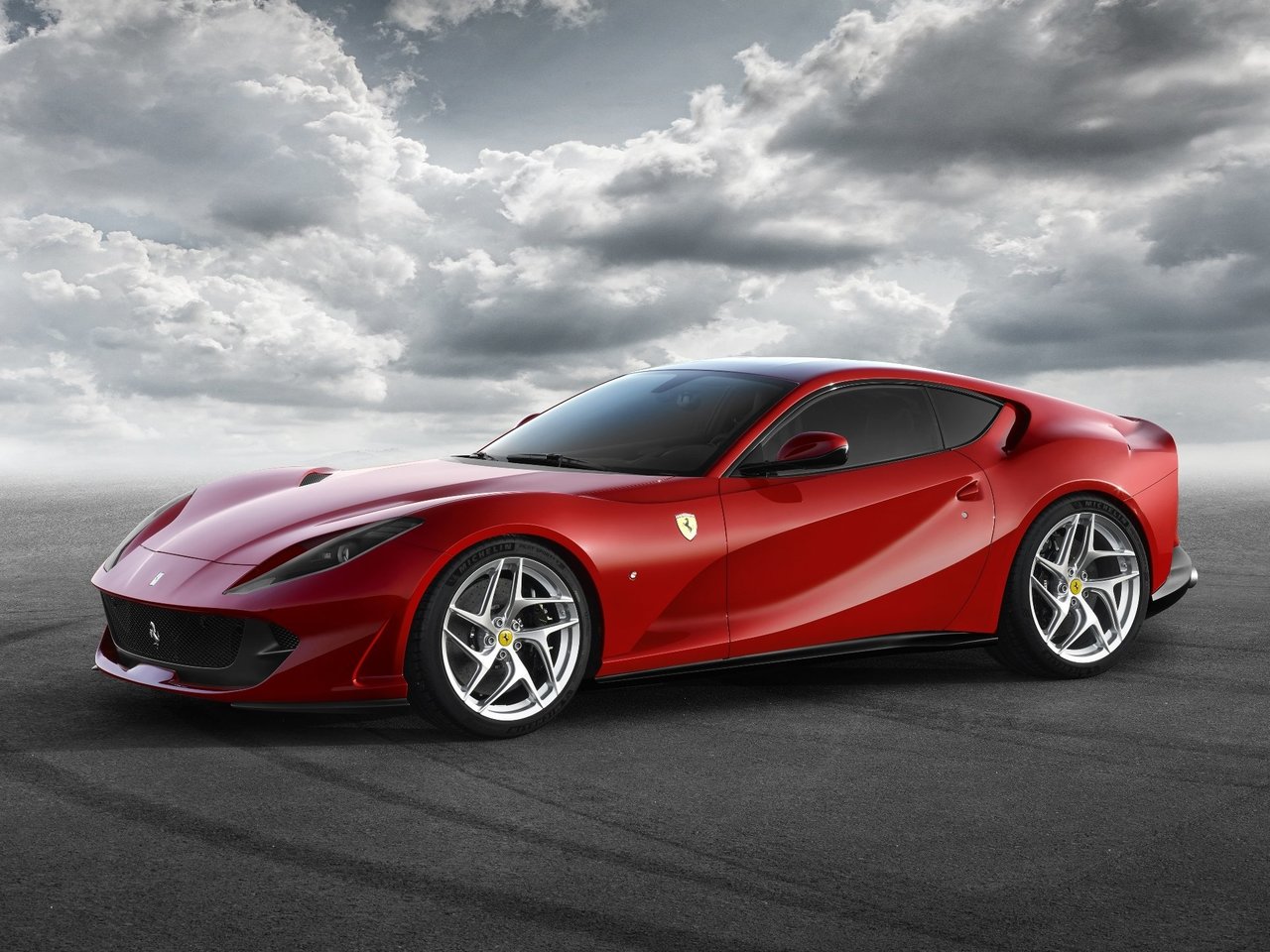 Ferrari 812 Superfast (Купе, 2017-н.в.)