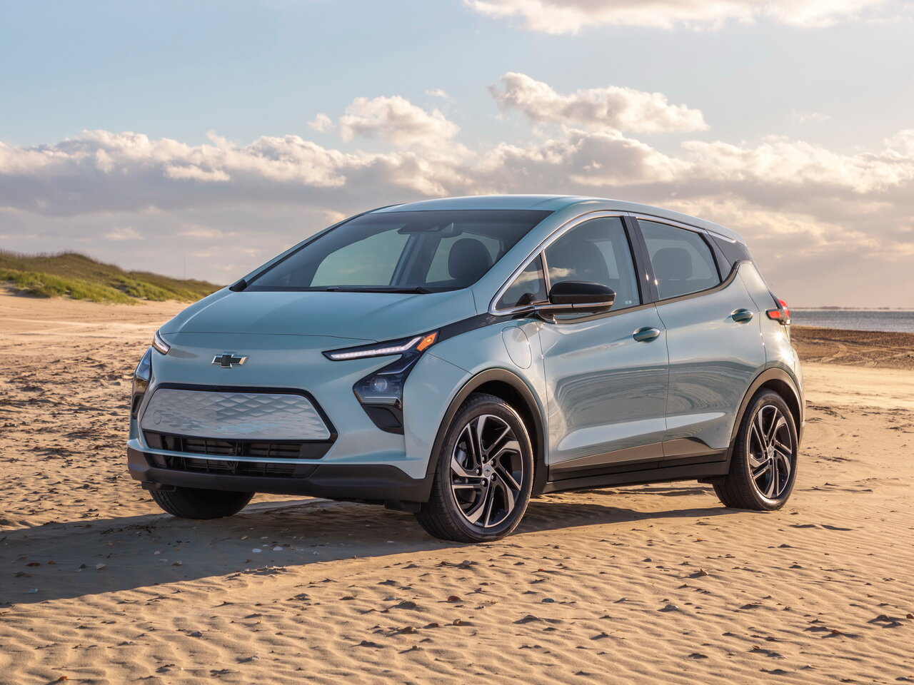 Chevrolet Bolt I Рестайлинг (Хэтчбек 5 дверей, 2021-н.в.)
