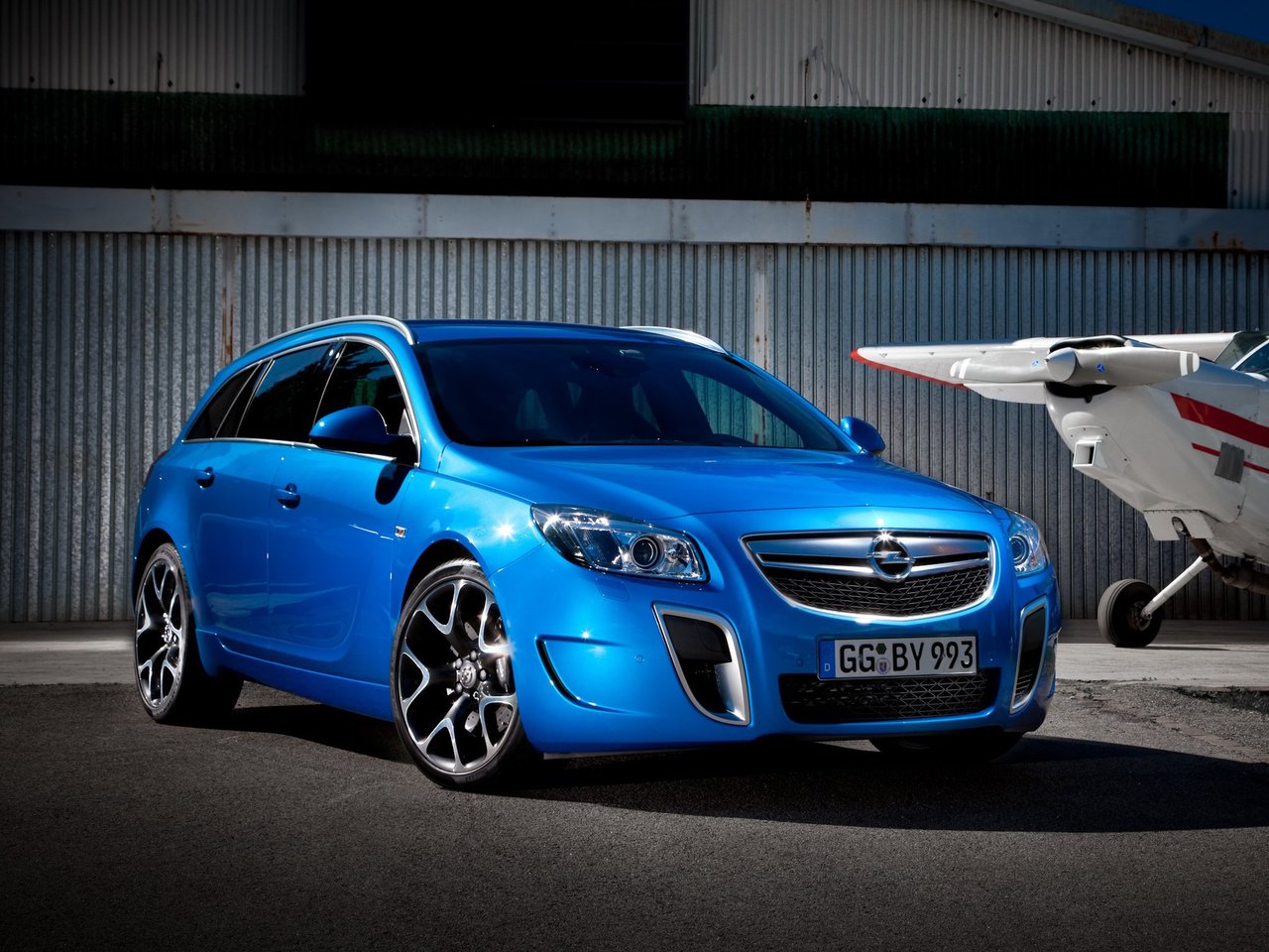 Opel Insignia OPC I (5-дверный универсал, 2009-2013)