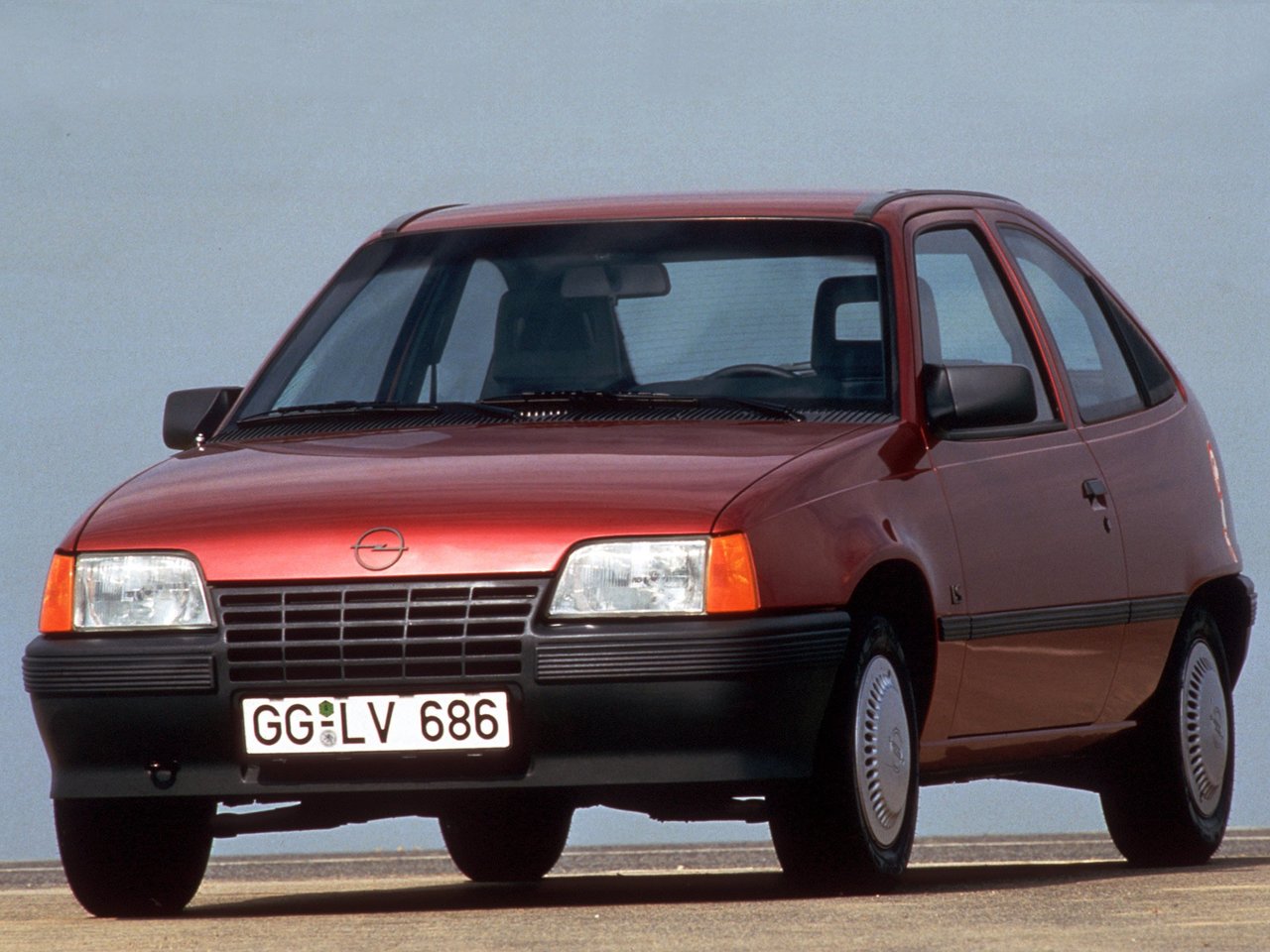 Opel Kadett E (Хэтчбек 3 двери, 1984-1991)