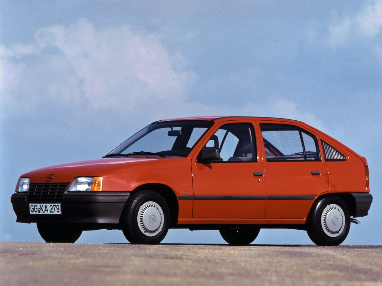 Opel Kadett E (Хэтчбек 5 дверей, 1984-1991)